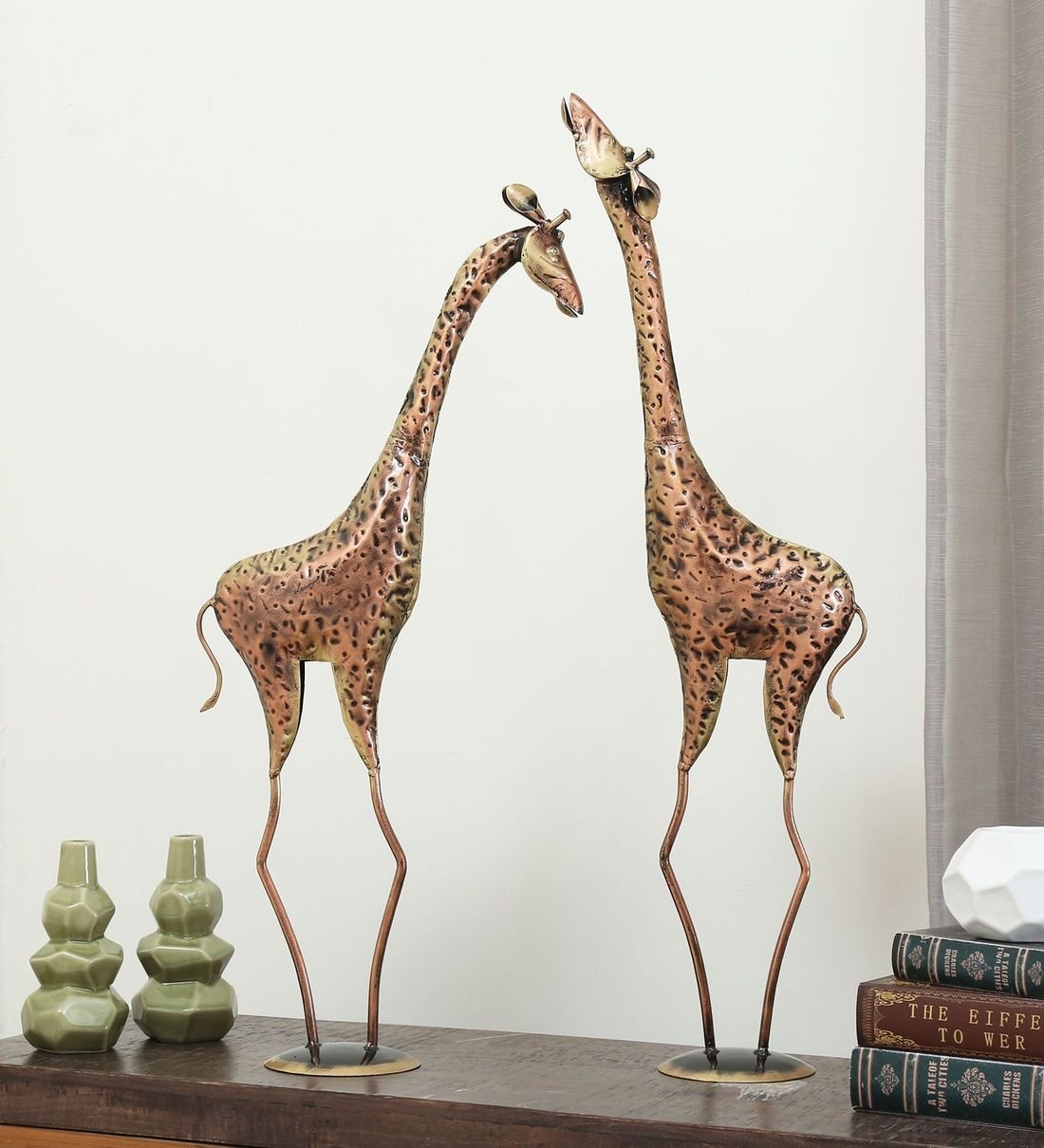 Decorative Metal Idol of Giraffe for Home and Office