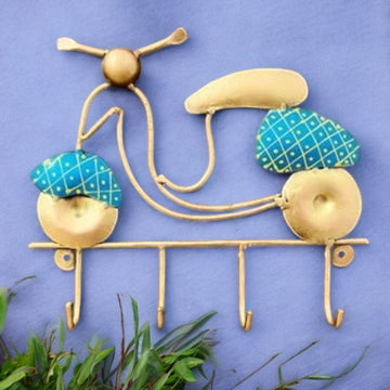 Kraphy Metal Key Hanger Scooter Wall Hanging