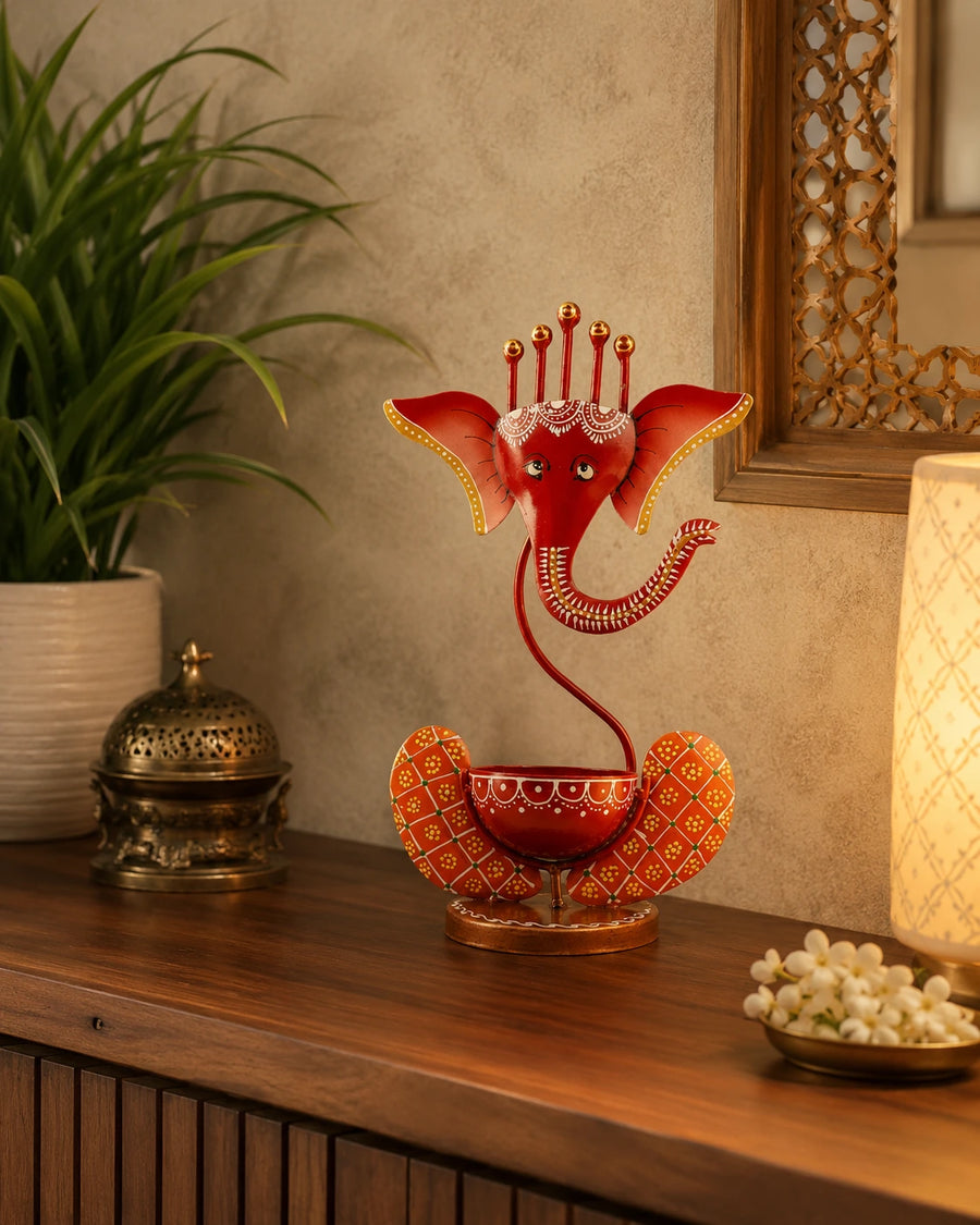KRAPHY metal wall decor in Indian living room