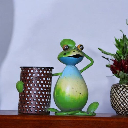 Sitting Frog Shaped Pen Holder