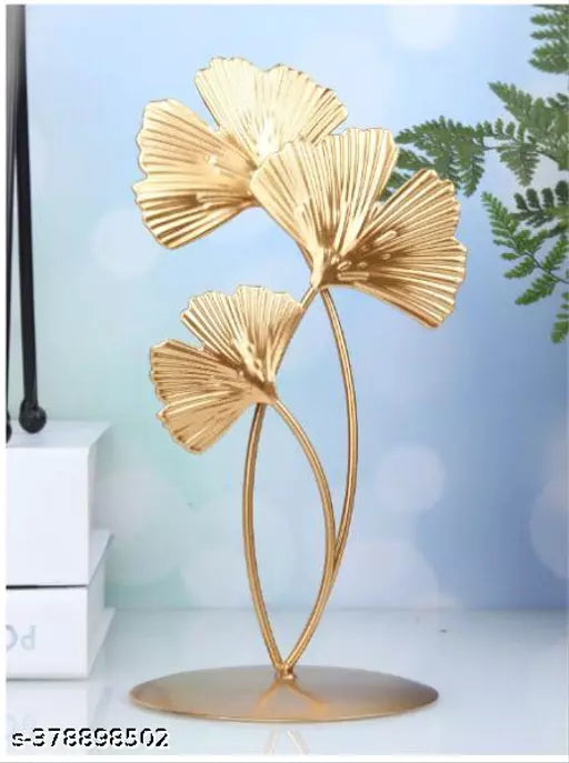 Kraphy Metal Genko Leaf Table Decor Showpiece