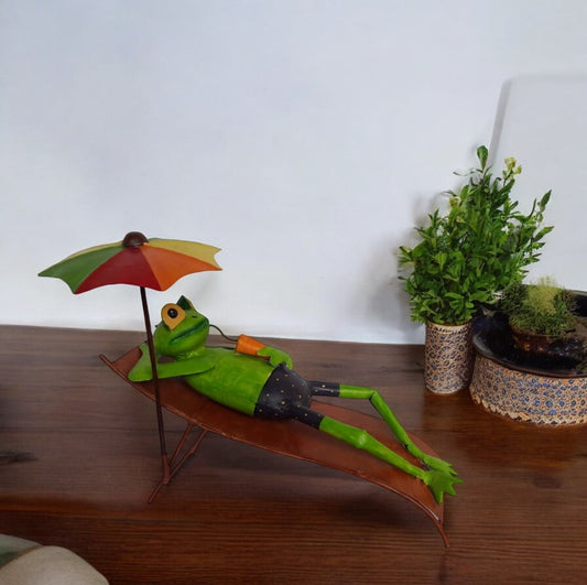 HandMade Painted Sleeping frog with Umbrella