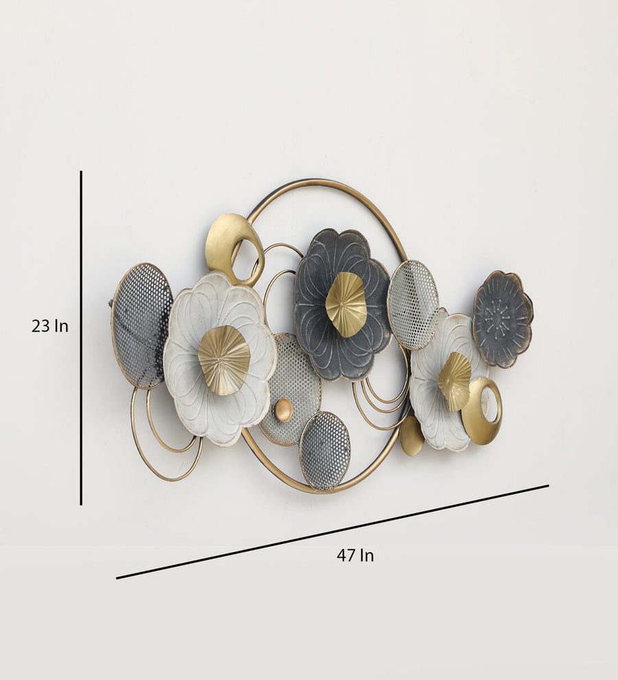 The Dreamy Motion Metal Wall Art